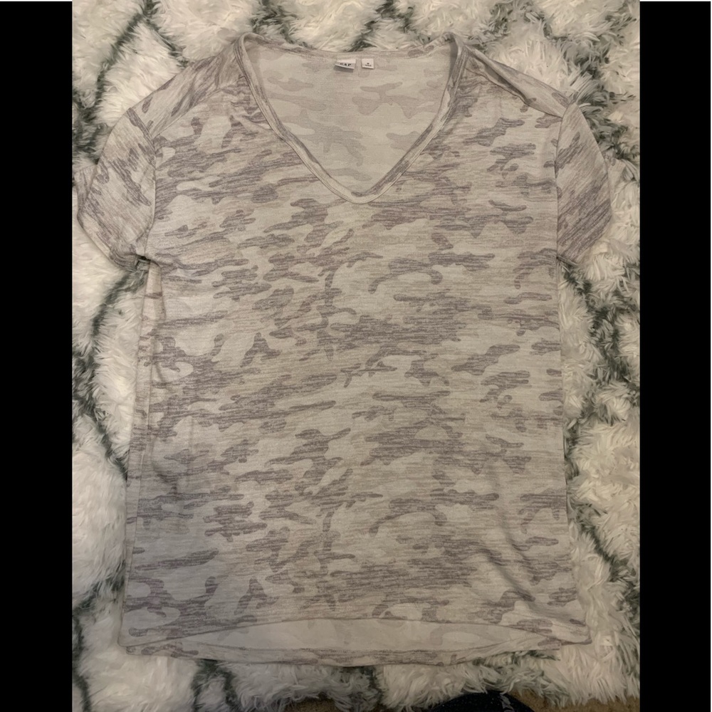 GAP softspun v neck